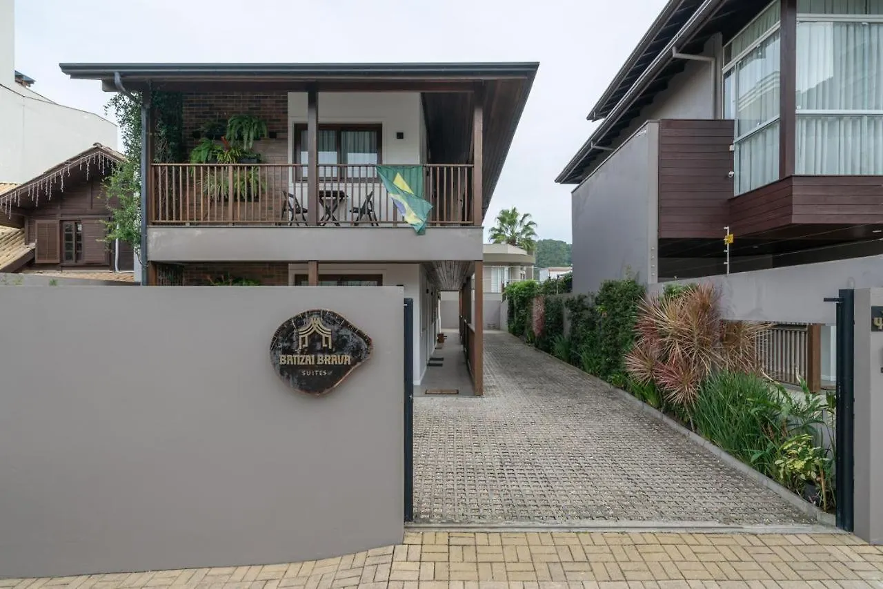 Banzai Brava Suites Itajai