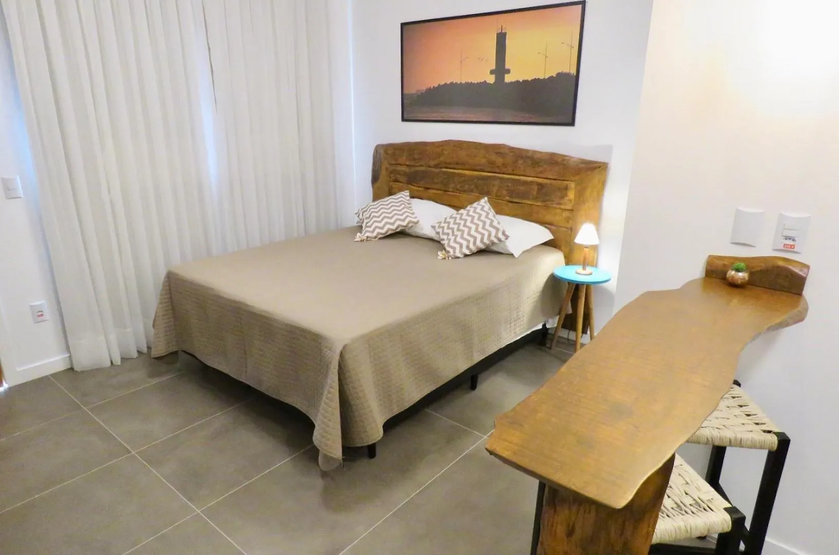 Banzai Brava Suites Itajai