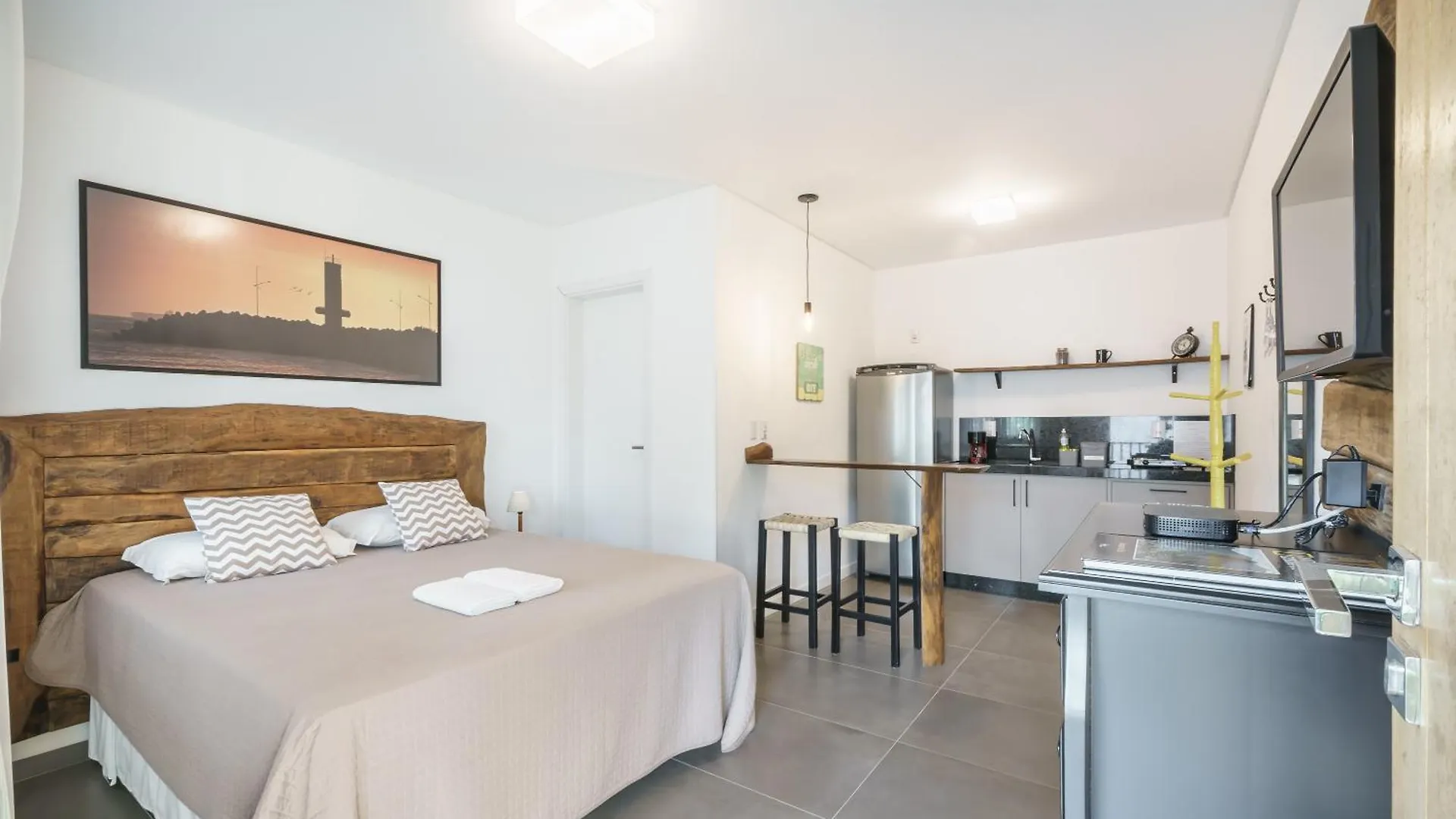 Banzai Brava Suites Itajai 0*,